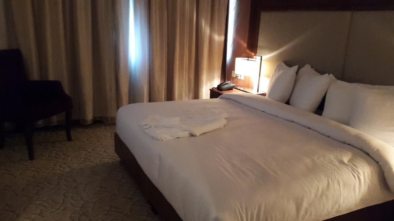 President Hotel Amman Exterior photo