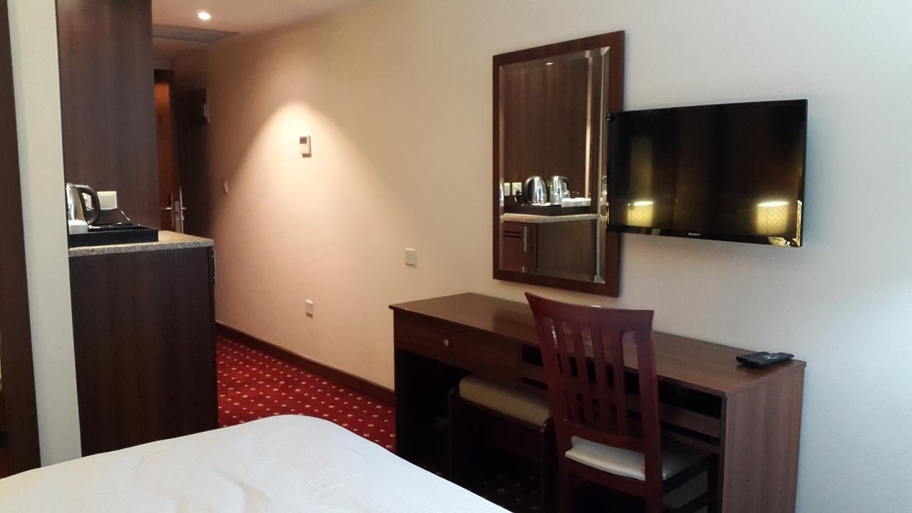 President Hotel Amman Exterior photo